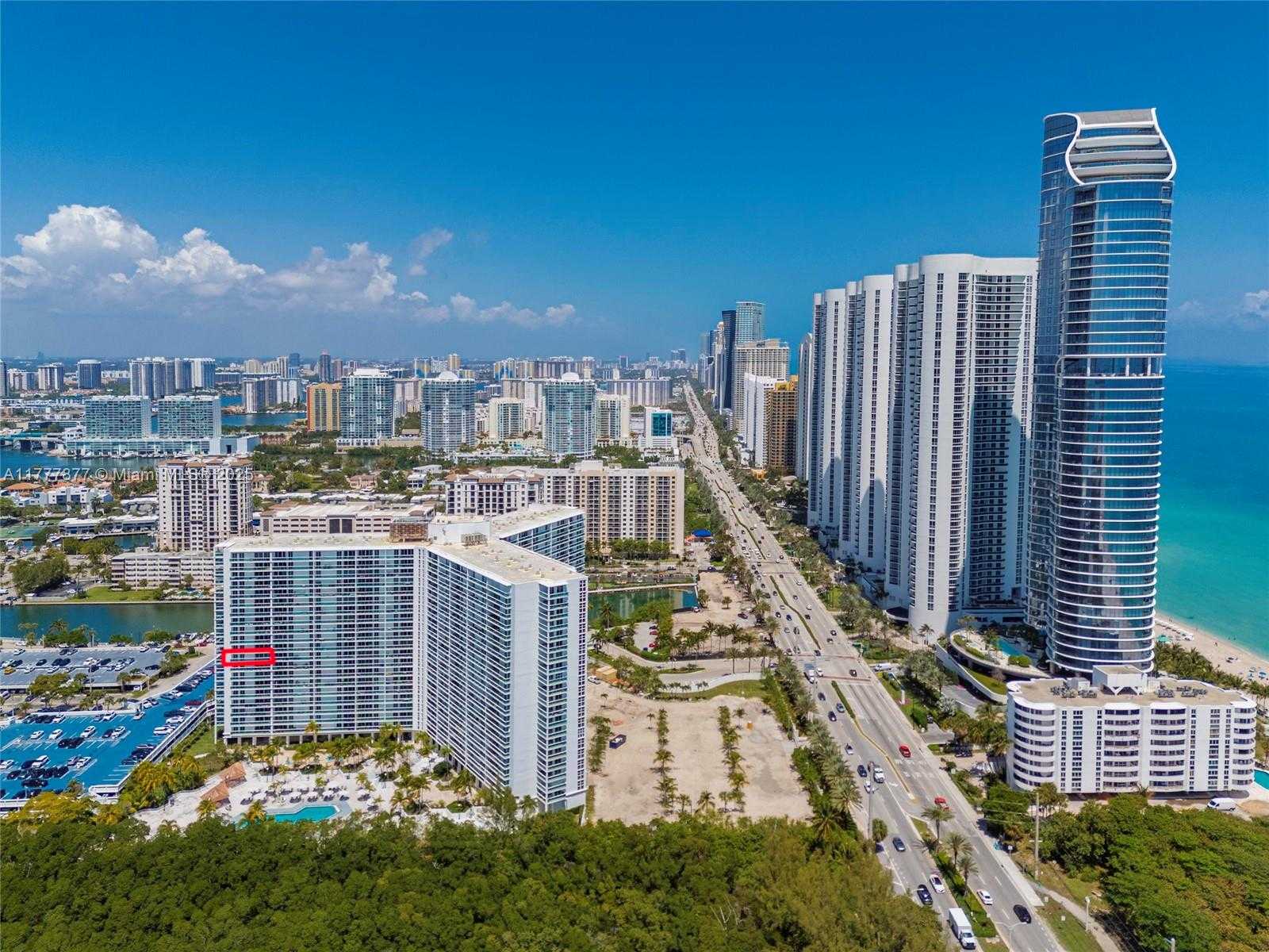Small Image of 100 BAYVIEW DR #1026, Sunny Isles Beach Number 6