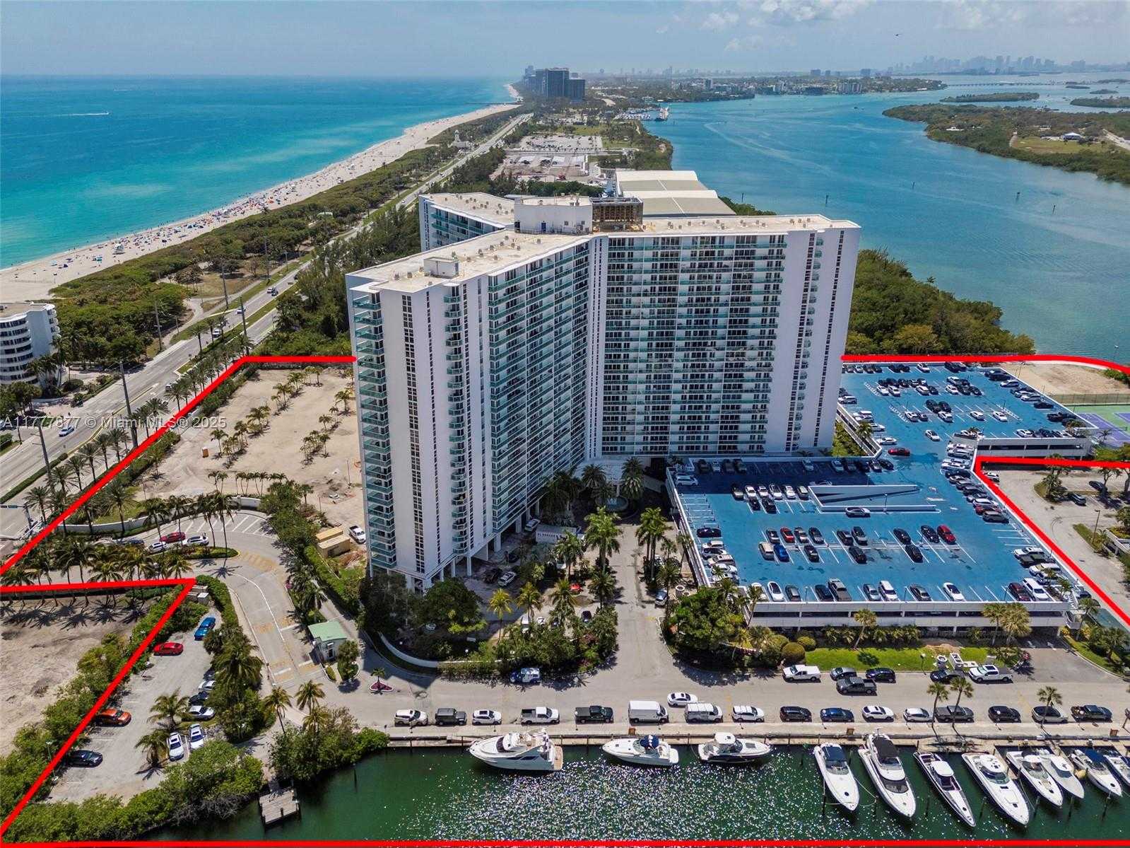 Small Image of 100 BAYVIEW DR #1026, Sunny Isles Beach Number 7