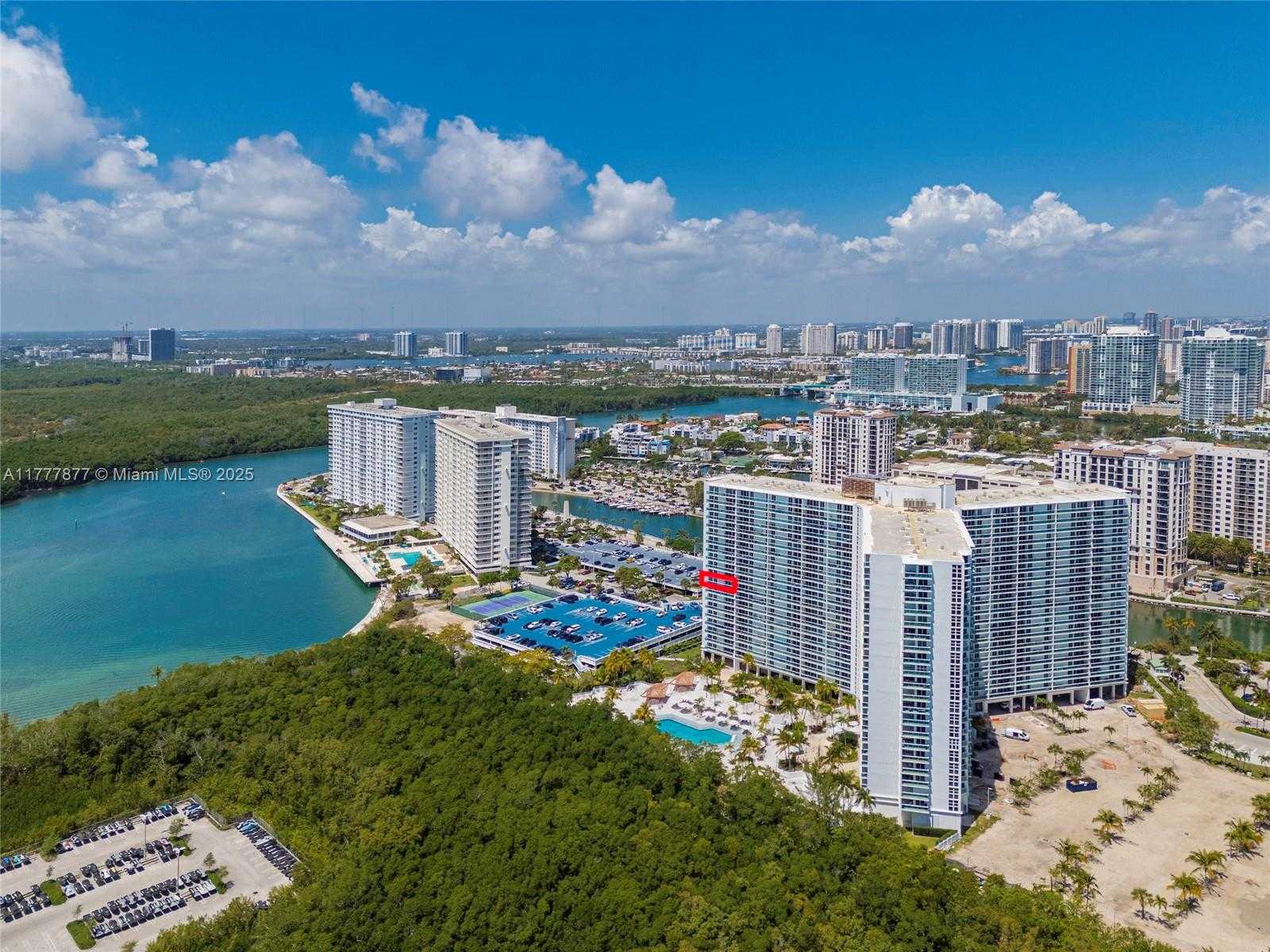 Small Image of 100 BAYVIEW DR #1026, Sunny Isles Beach Number 8