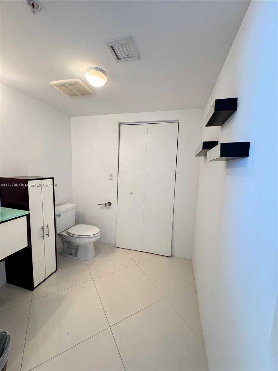 Small Image of 16699 COLLINS AVE #1610, Sunny Isles Beach Number 9