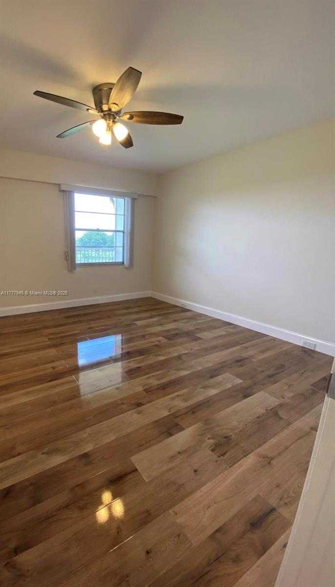 Small Image of 13250 SOUTH WEST 4TH CT #405G, Pembroke Pines Number 19