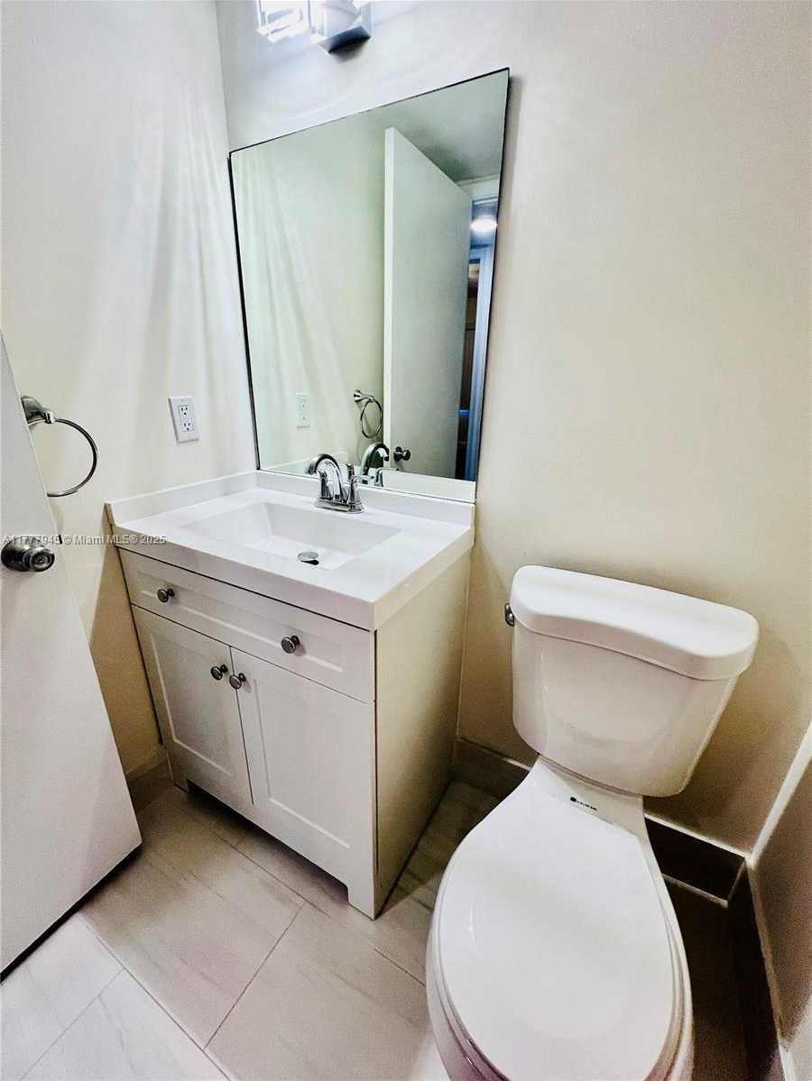 Small Image of 13250 SOUTH WEST 4TH CT #405G, Pembroke Pines Number 20