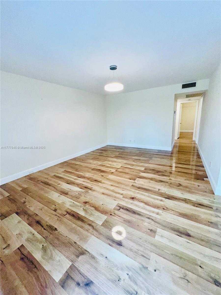 Small Image of 13250 SOUTH WEST 4TH CT #405G, Pembroke Pines Number 8
