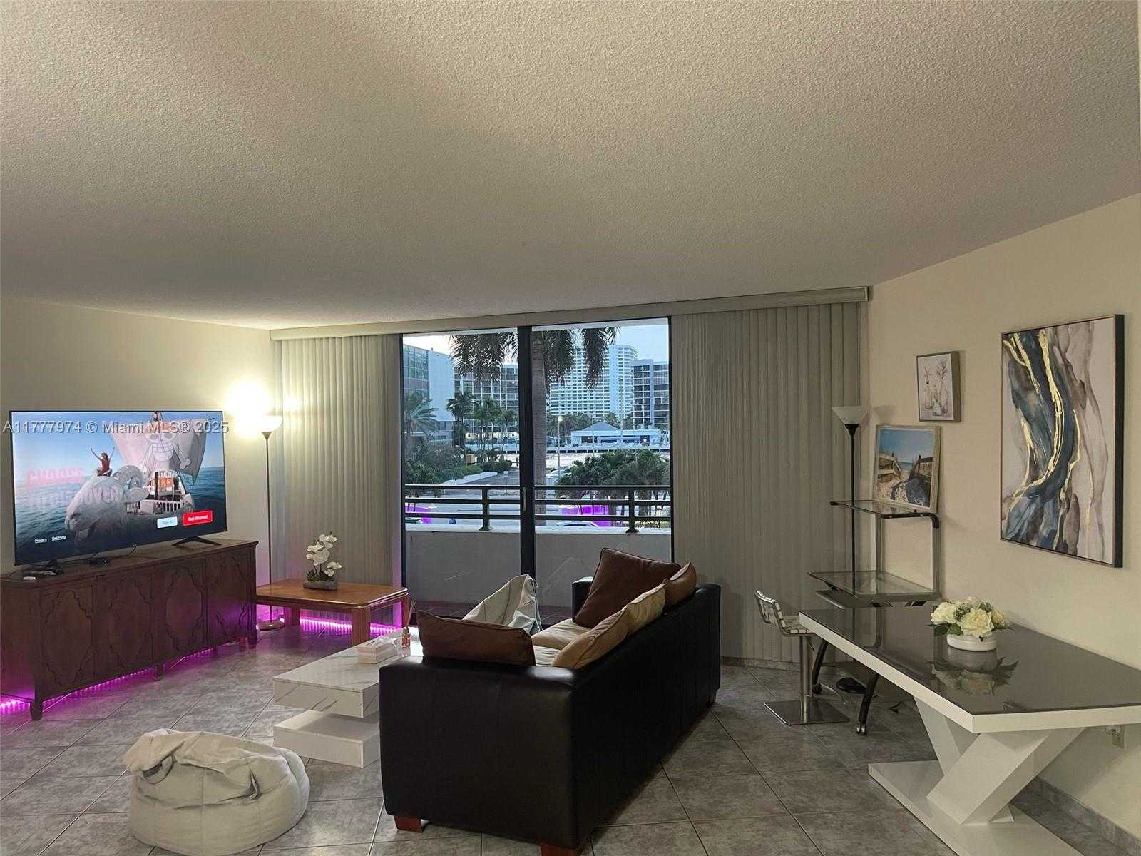Small Image of 3505 SOUTH OCEAN DR #203, Hollywood Number 5