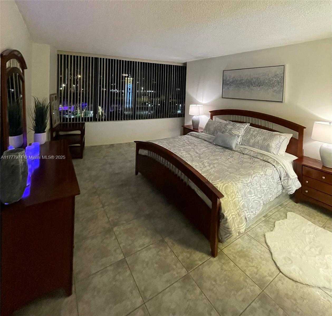 Small Image of 3505 SOUTH OCEAN DR #203, Hollywood Number 7