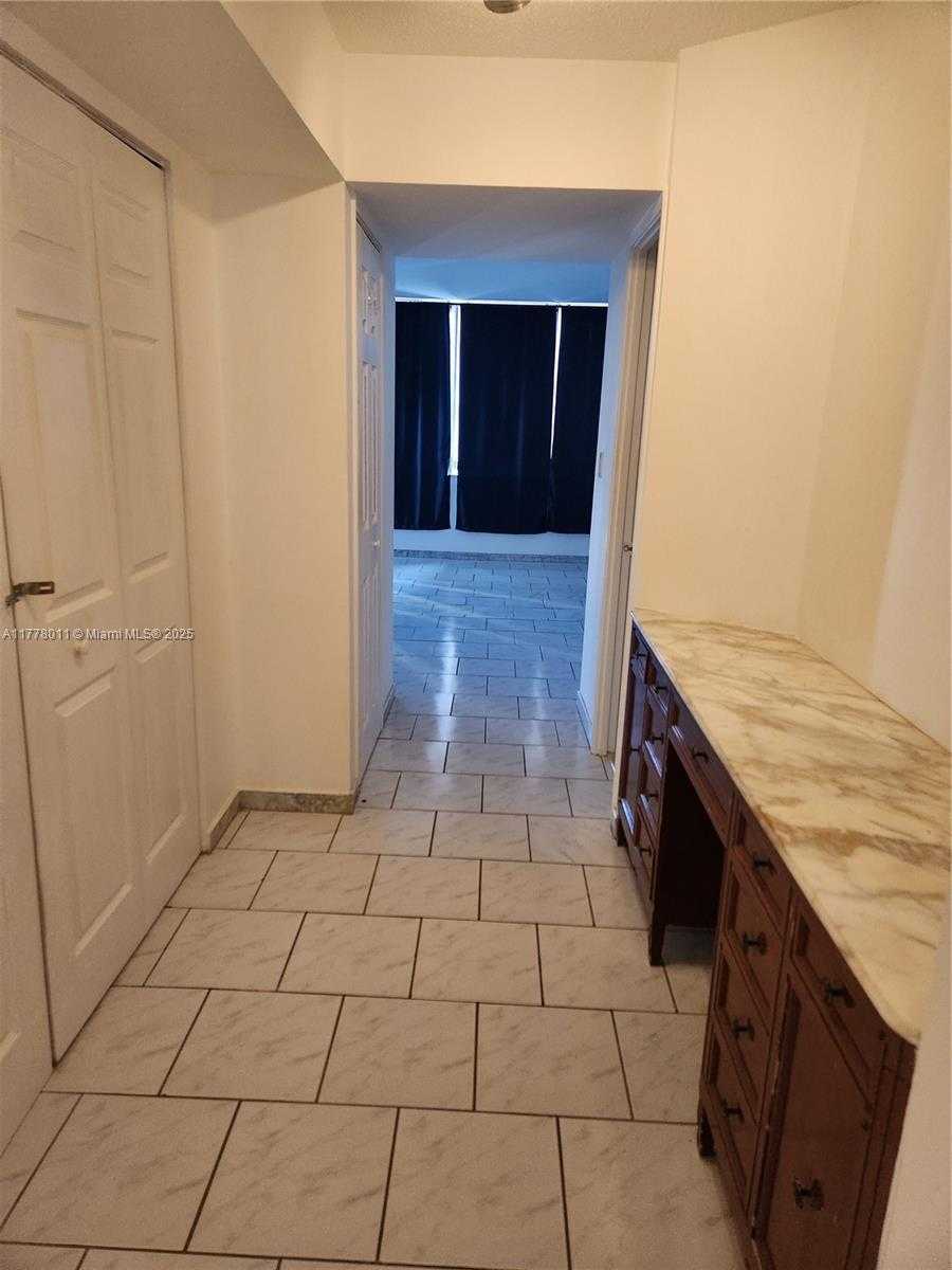 Small Image of 1750 NORTH EAST 191ST ST #626-4, Miami Number 15