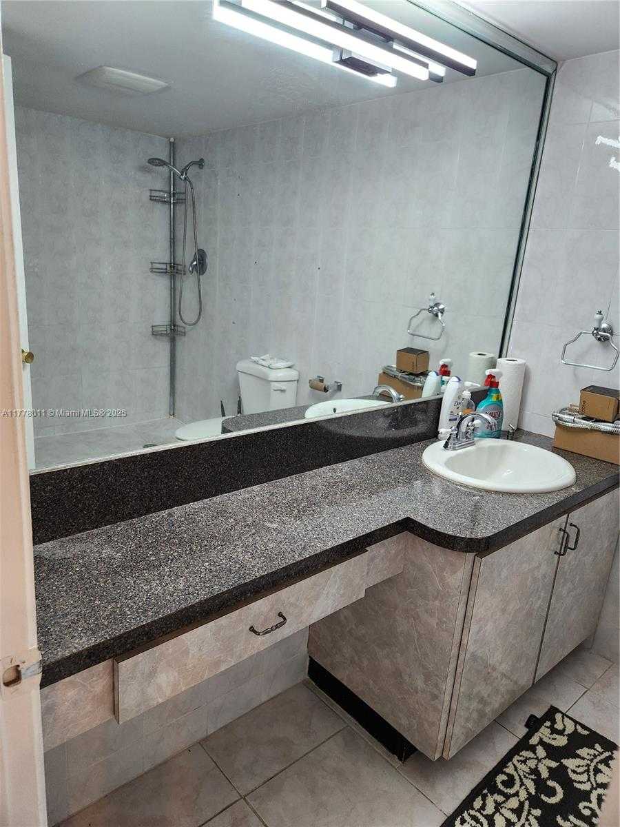 Small Image of 1750 NORTH EAST 191ST ST #626-4, Miami Number 19