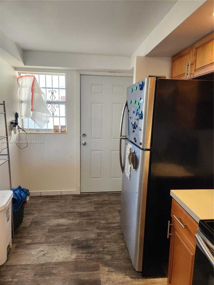 Small Image of 1750 NORTH EAST 191ST ST #626-4, Miami Number 3