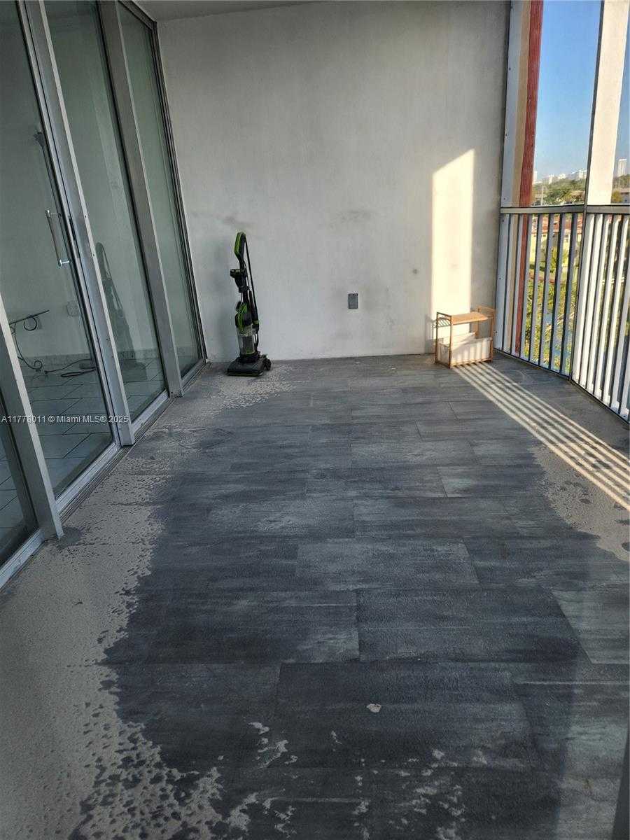 Small Image of 1750 NORTH EAST 191ST ST #626-4, Miami Number 8