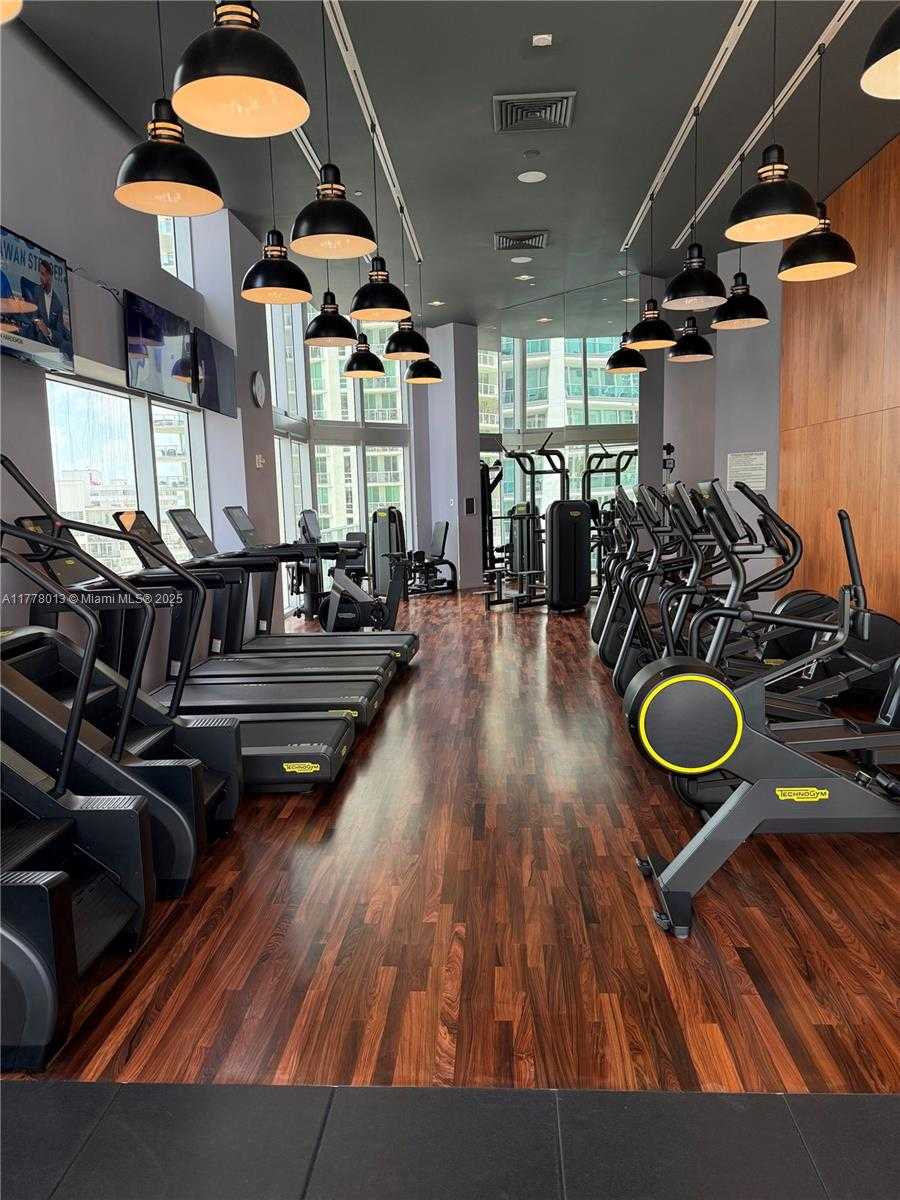 Small Image of 1300 BRICKELL BAY DR #2710, Miami Number 13