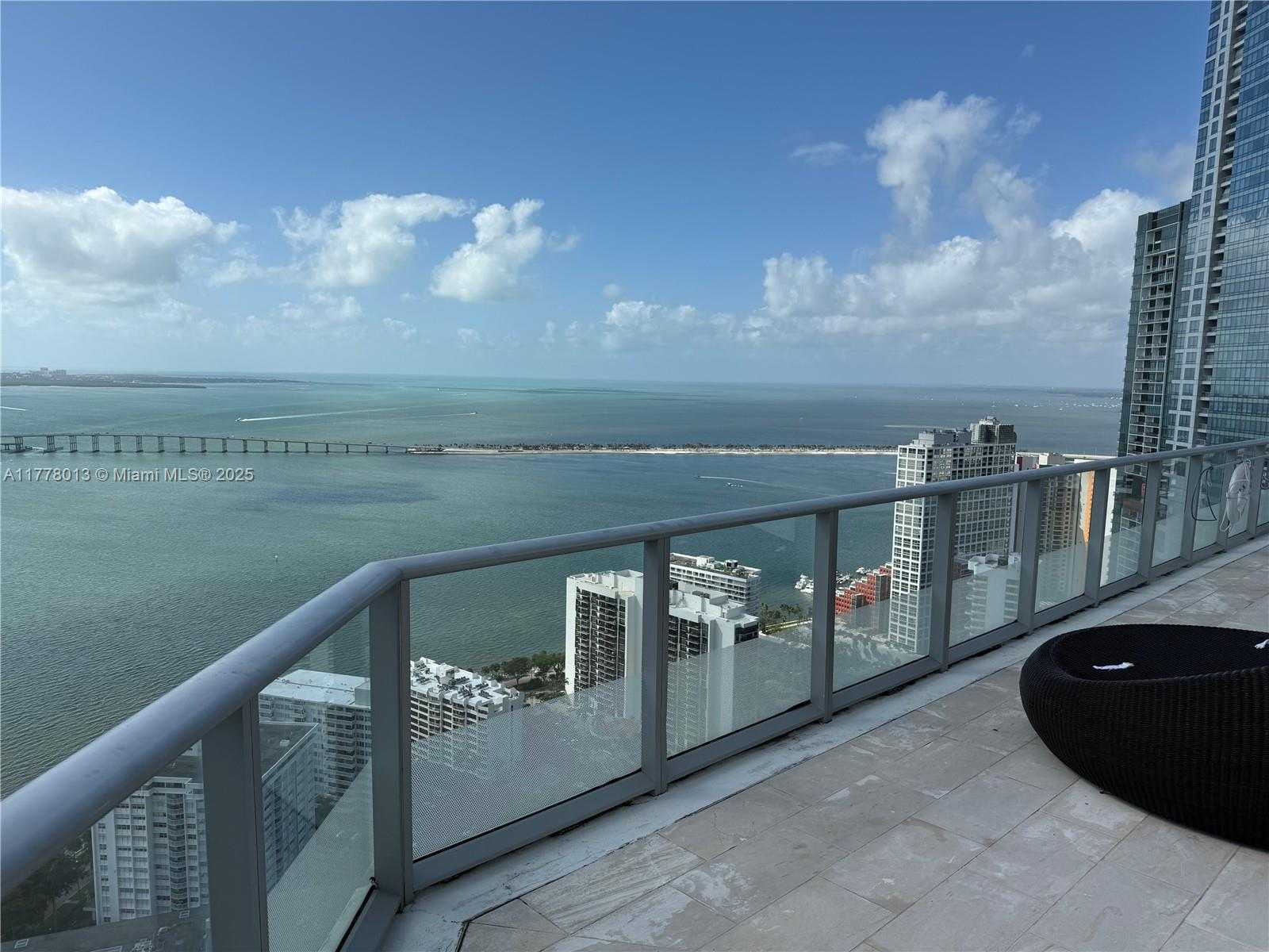 Small Image of 1300 BRICKELL BAY DR #2710, Miami Number 19