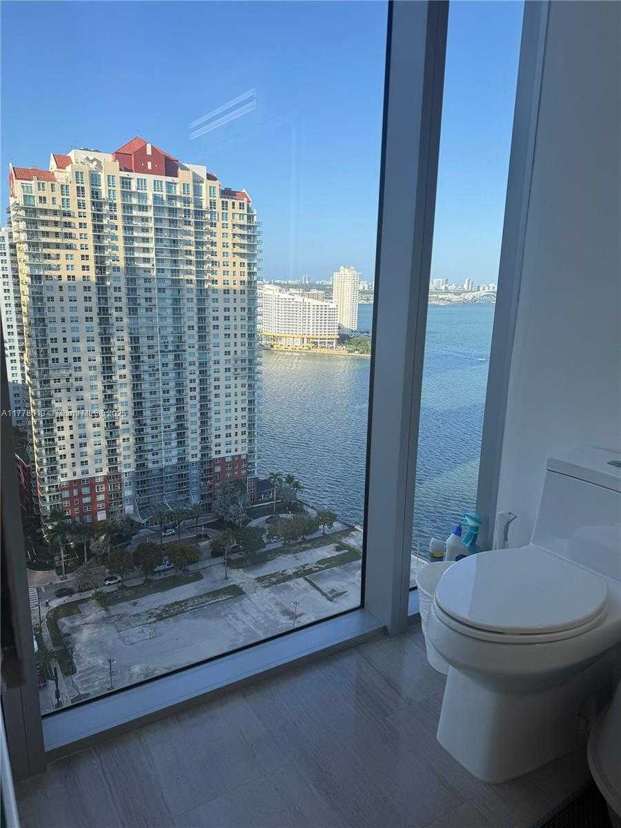 Small Image of 1300 BRICKELL BAY DR #2710, Miami Number 3