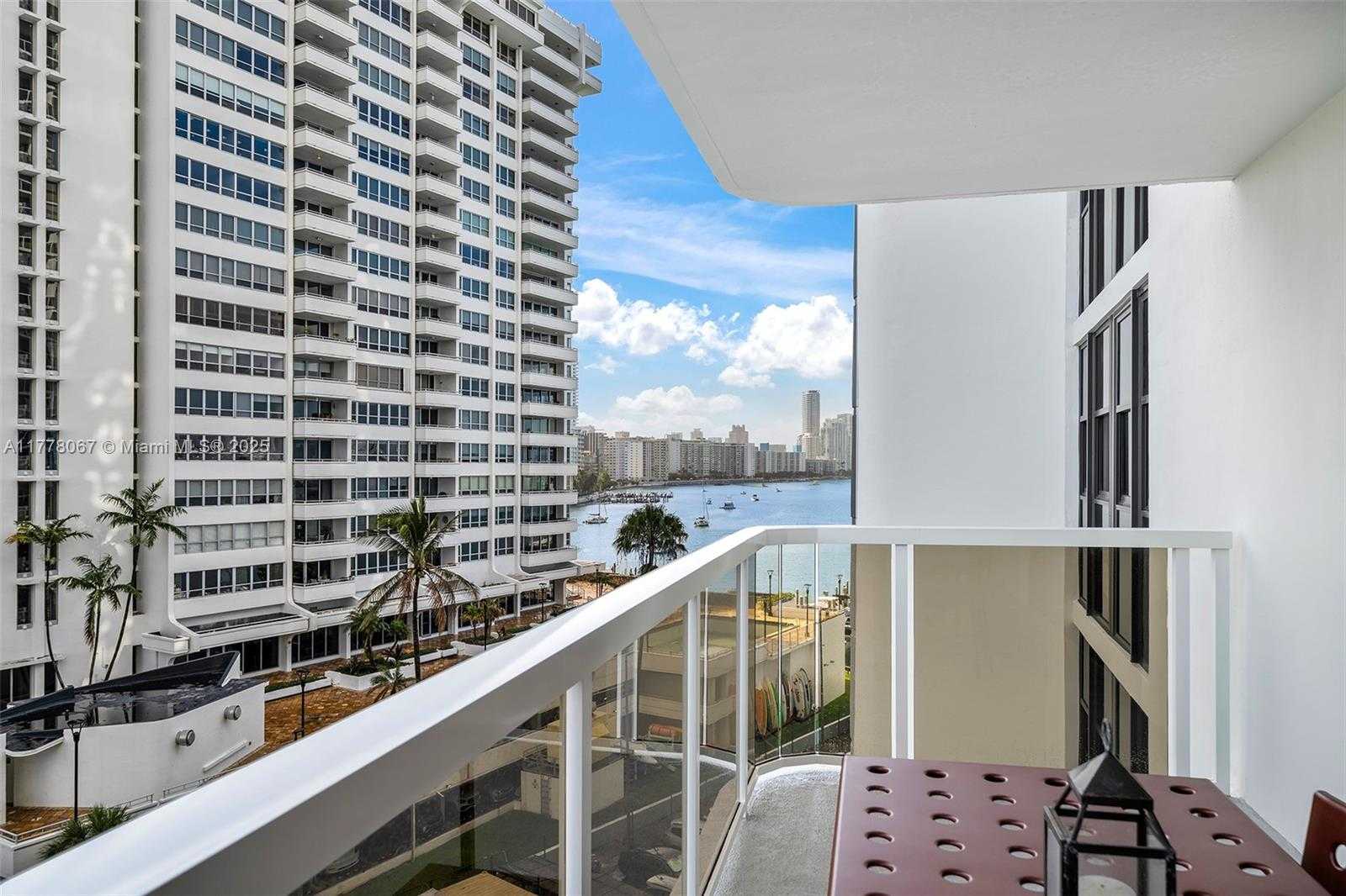Small Image of 9 ISLAND AVE #710, Miami Beach Number 12
