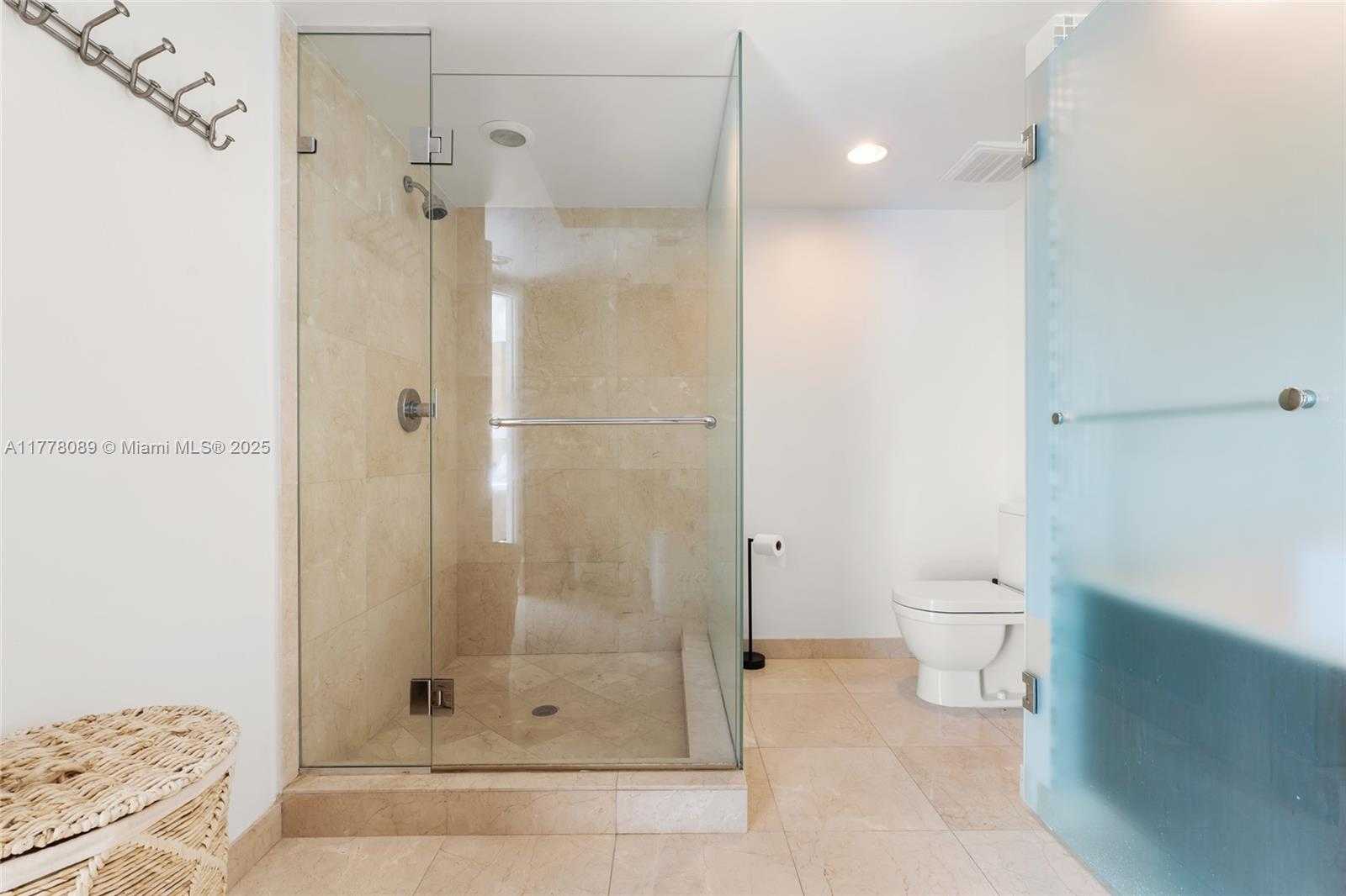 Small Image of 150 Sunny Isles Blvd, Sunny Isles Beach, FL 33160, USA Number 13