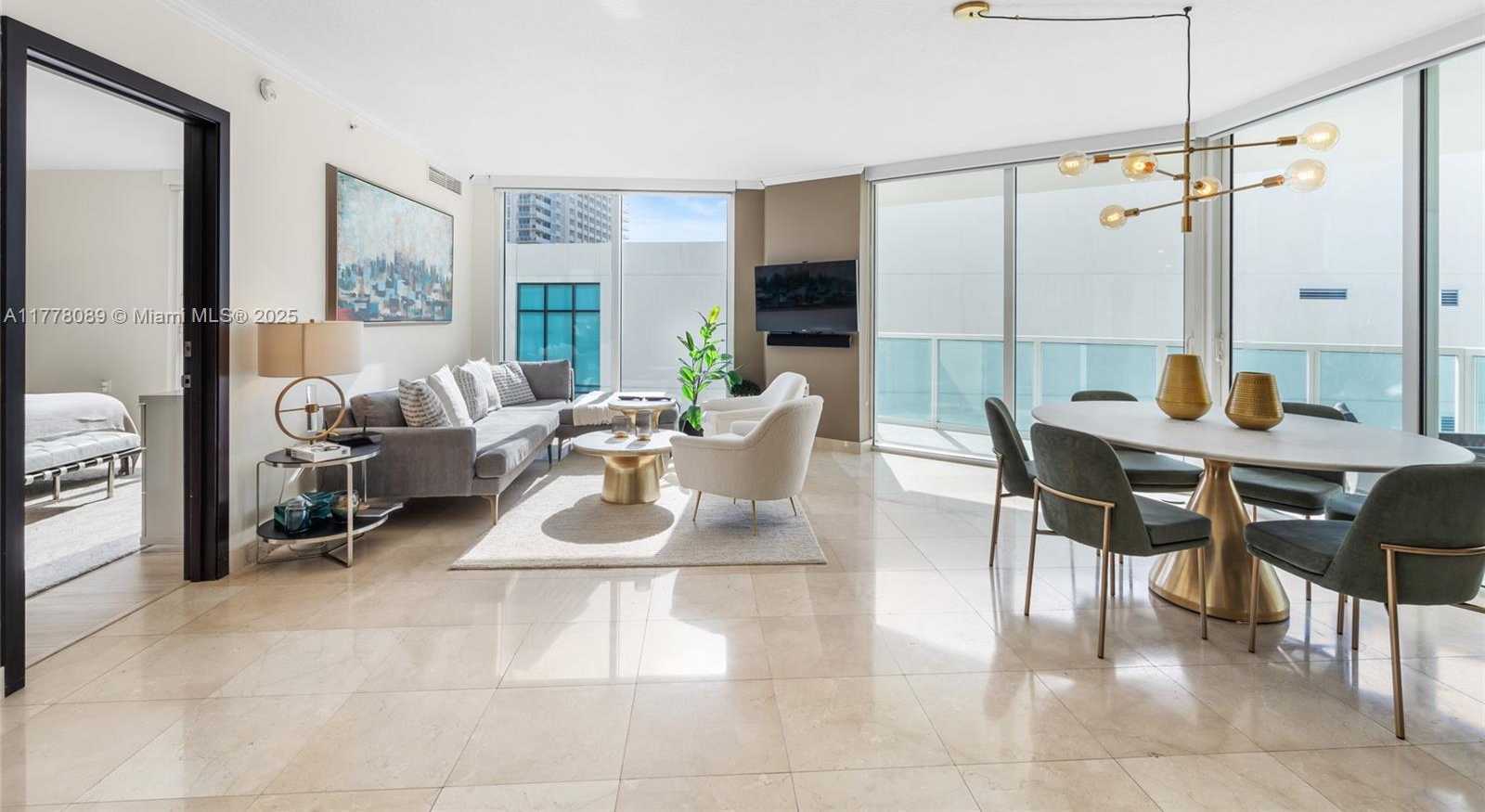 Small Image of 150 Sunny Isles Blvd, Sunny Isles Beach, FL 33160, USA Number 2