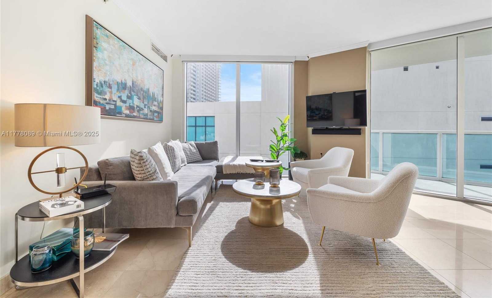 Small Image of 150 Sunny Isles Blvd, Sunny Isles Beach, FL 33160, USA Number 4