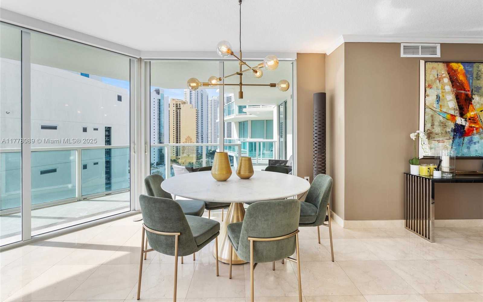 Small Image of 150 Sunny Isles Blvd, Sunny Isles Beach, FL 33160, USA Number 5