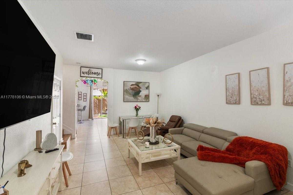 Small Image of 12958 SOUTH WEST 135TH ST #12958, Miami Number 13