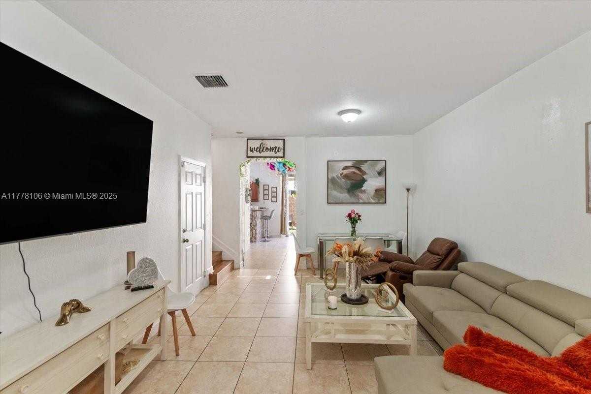 Small Image of 12958 SOUTH WEST 135TH ST #12958, Miami Number 14