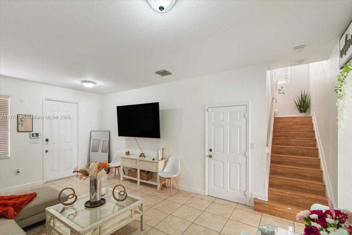 Small Image of 12958 SOUTH WEST 135TH ST #12958, Miami Number 18