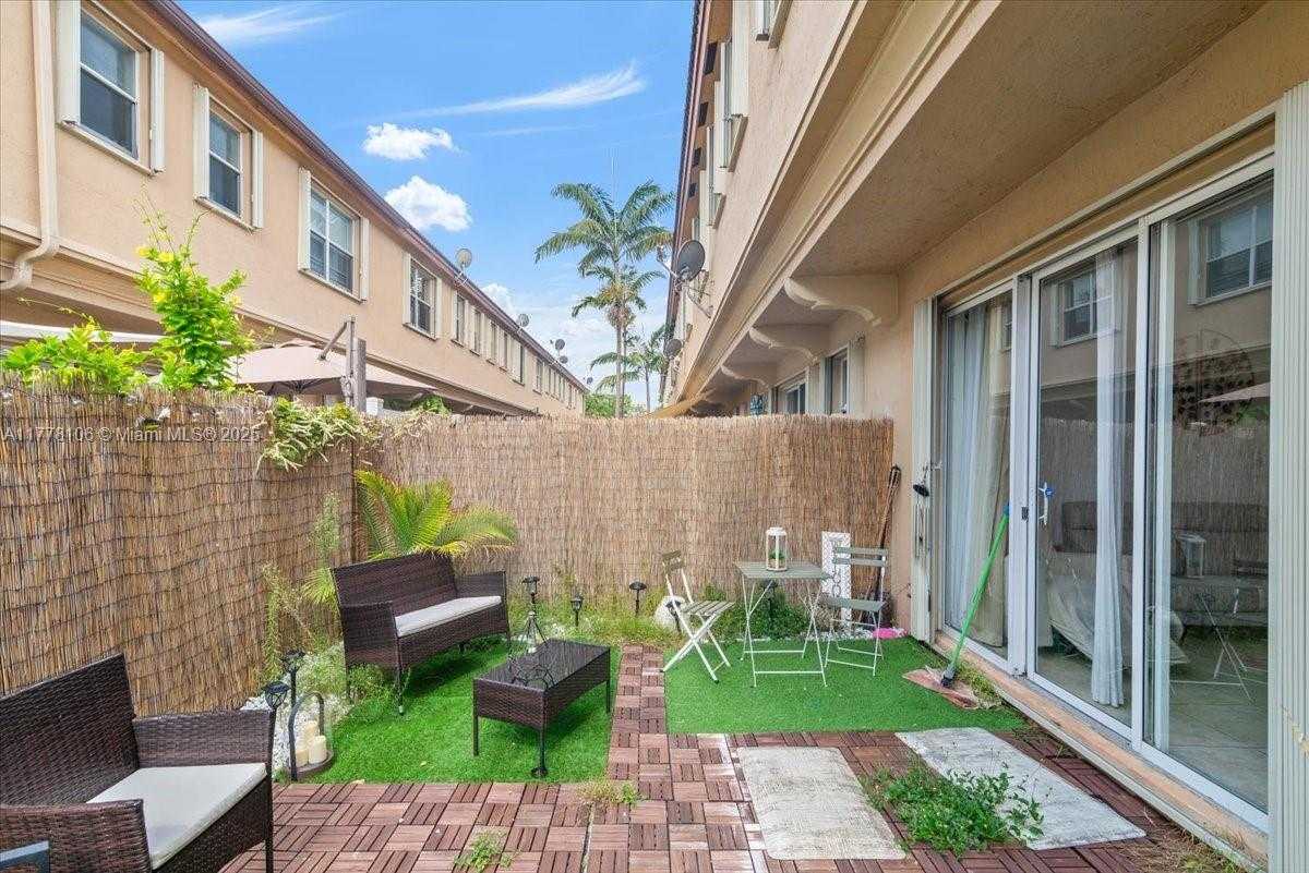 Small Image of 12958 SOUTH WEST 135TH ST #12958, Miami Number 21