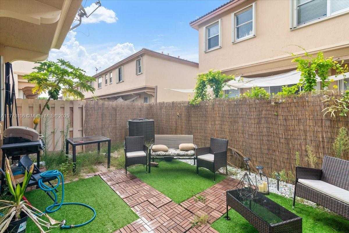 Small Image of 12958 SOUTH WEST 135TH ST #12958, Miami Number 22