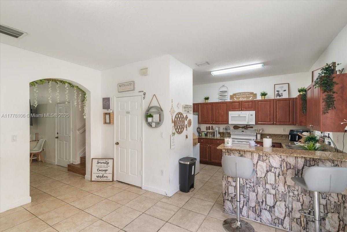 Small Image of 12958 SOUTH WEST 135TH ST #12958, Miami Number 5