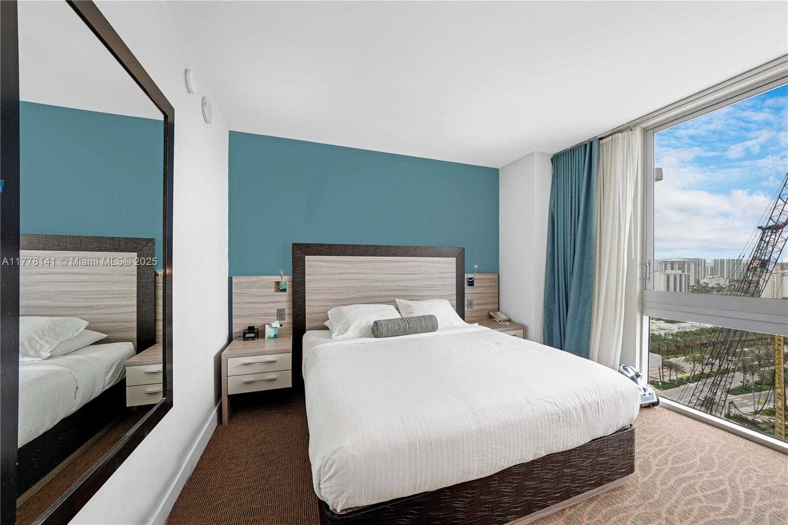 Small Image of 18683 COLLINS AVE #2006, Sunny Isles Beach Number 3