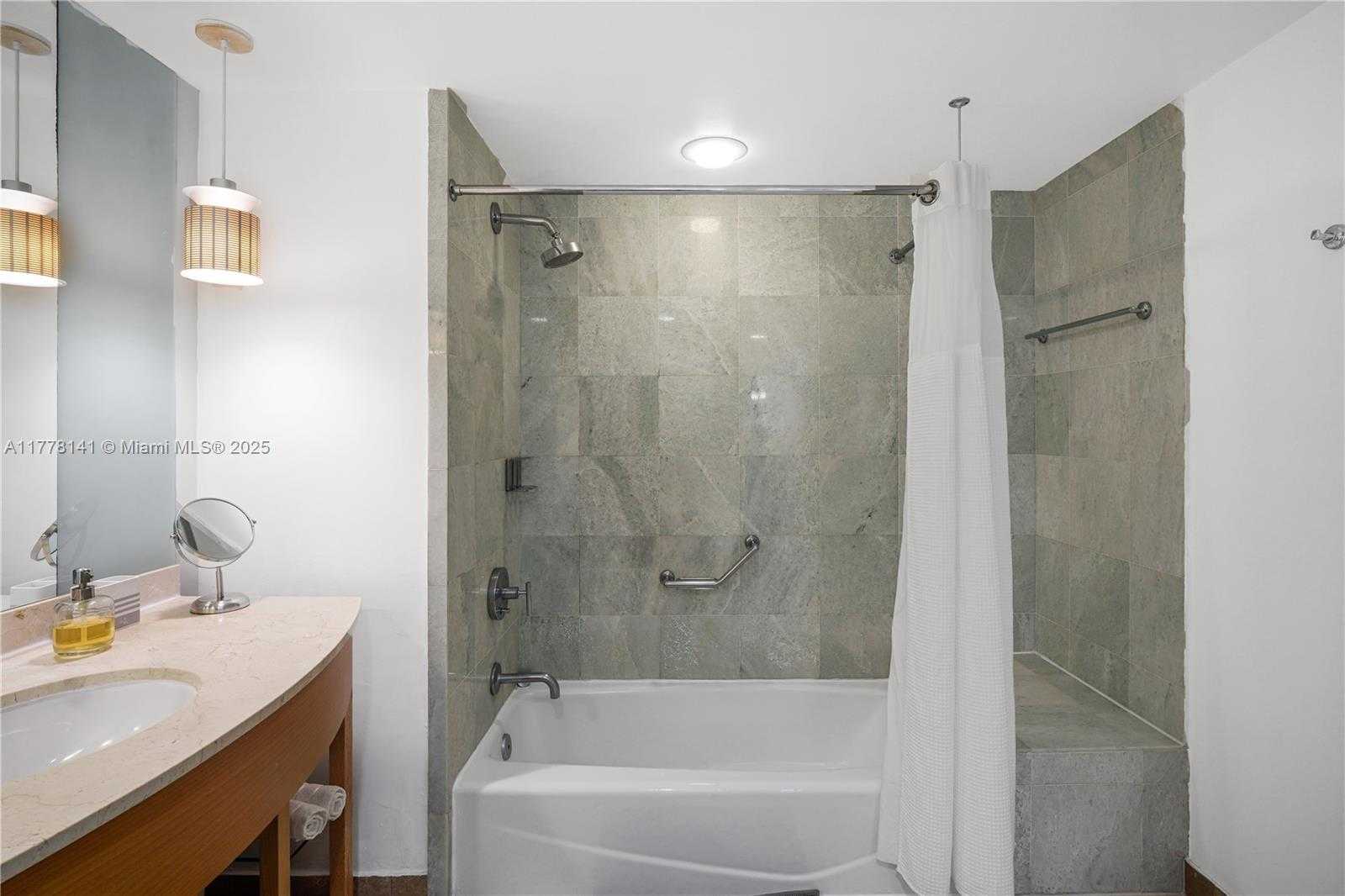 Small Image of 18683 COLLINS AVE #2006, Sunny Isles Beach Number 6