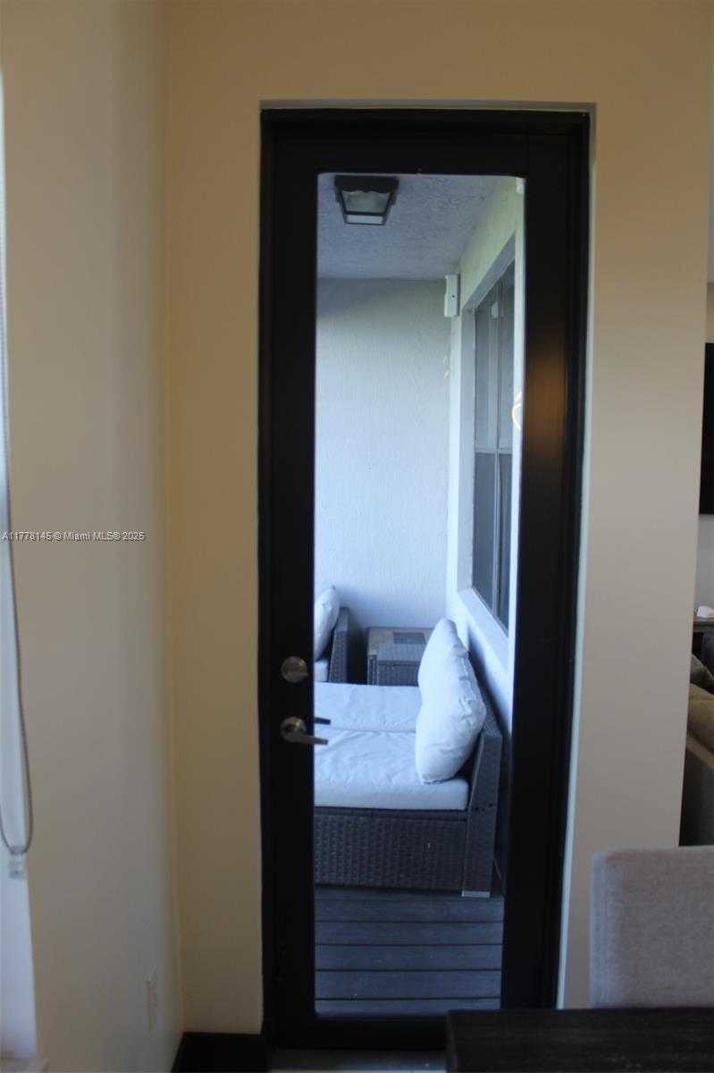 Small Image of 15481 NORTH WEST 91ST CT, Miami Lakes Number 17