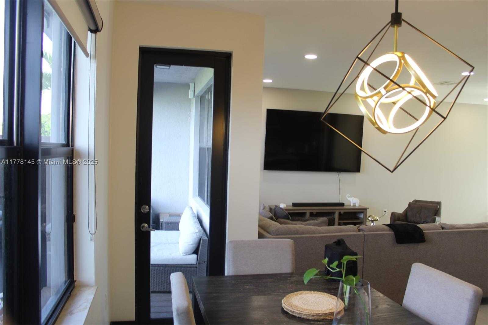 Small Image of 15481 NORTH WEST 91ST CT, Miami Lakes Number 23