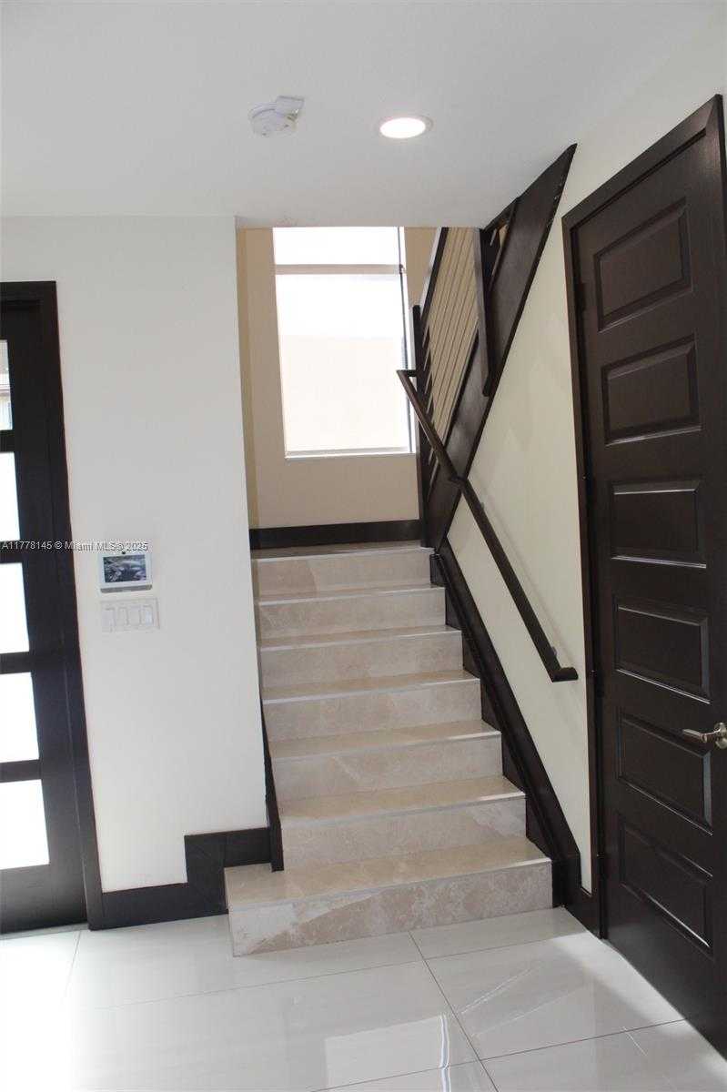 Small Image of 15481 NORTH WEST 91ST CT, Miami Lakes Number 24