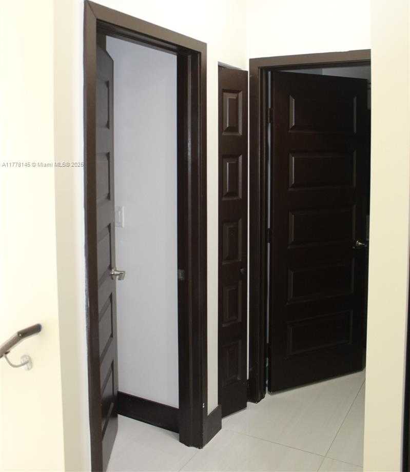 Small Image of 15481 NORTH WEST 91ST CT, Miami Lakes Number 26