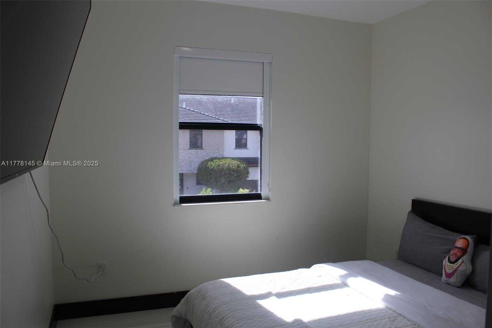 Small Image of 15481 NORTH WEST 91ST CT, Miami Lakes Number 30
