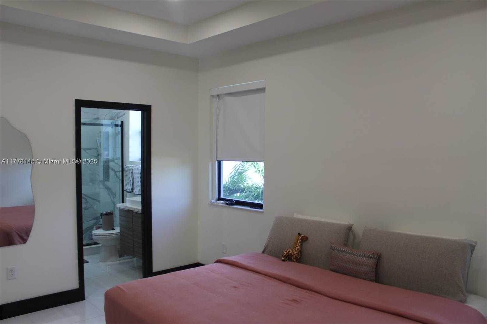 Small Image of 15481 NORTH WEST 91ST CT, Miami Lakes Number 41