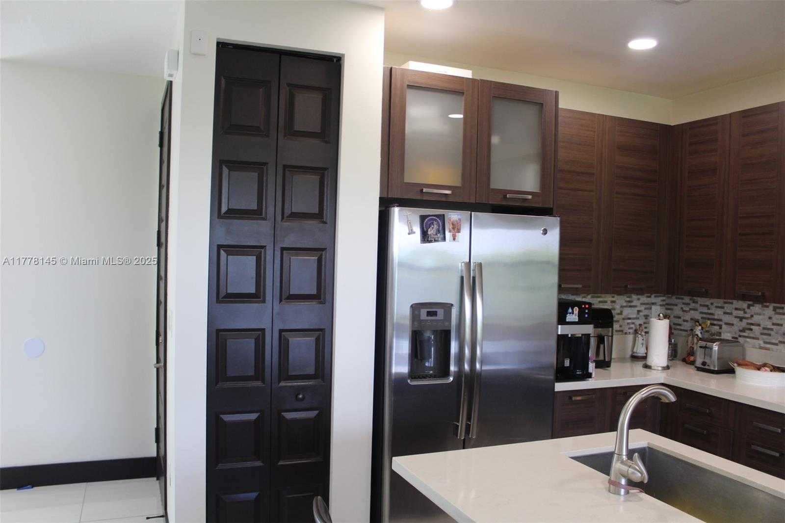 Small Image of 15481 NORTH WEST 91ST CT, Miami Lakes Number 9