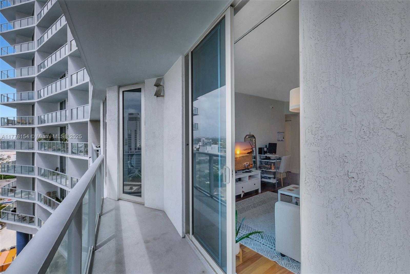 Small Image of 185 SOUTH WEST 7TH ST #1708, Miami Number 18