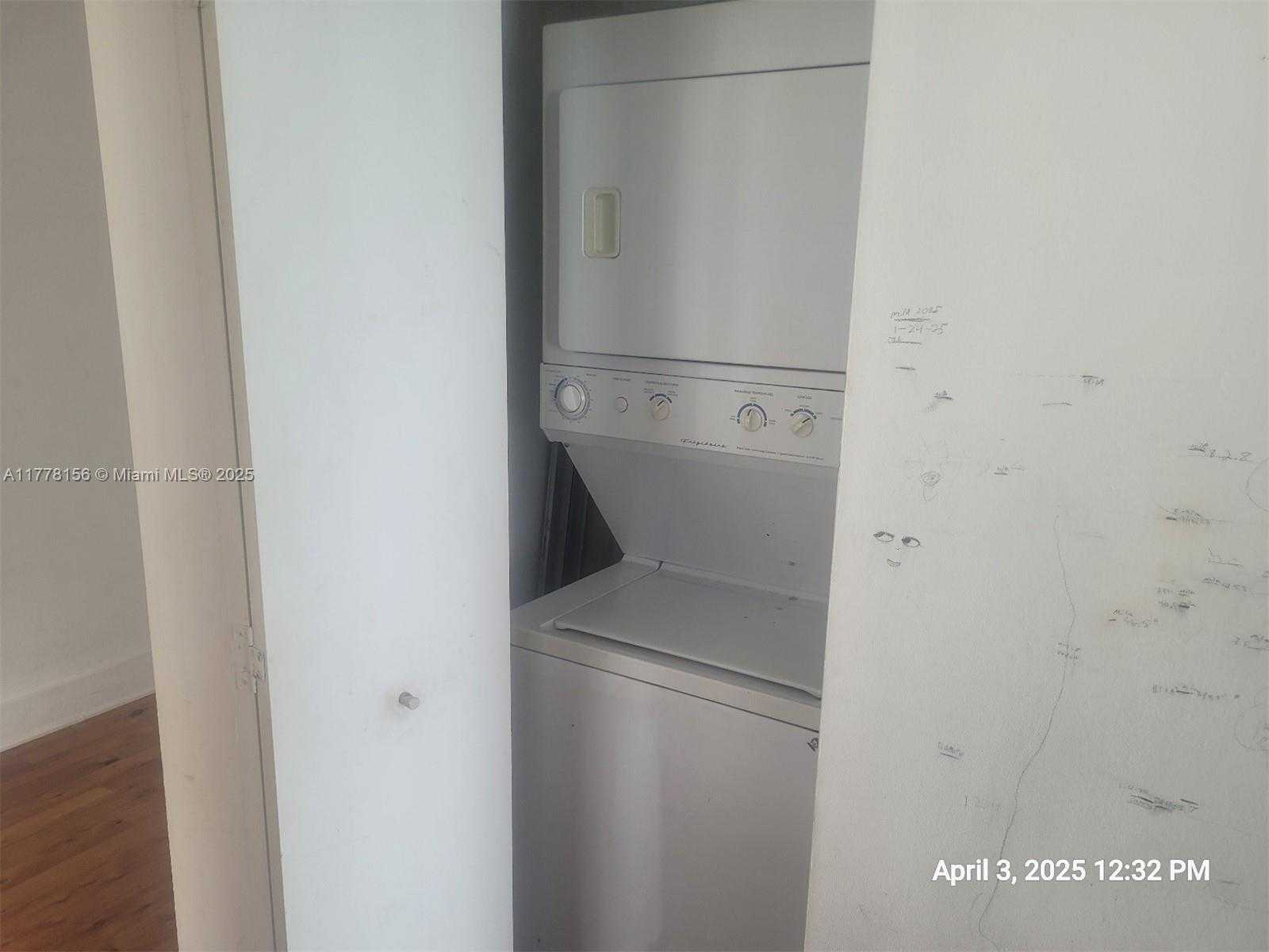 Small Image of 1331 BRICKELL BAY DR #2702, Miami Number 33