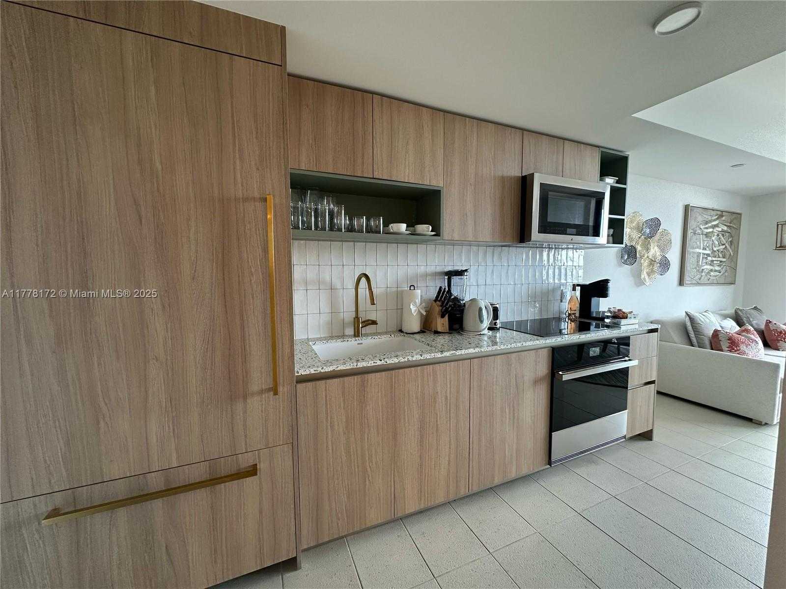 Small Image of 159 NORTH EAST 6ST STREET #3707, Miami Number 13
