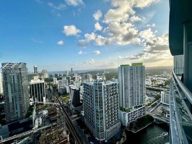 Small Image of 92 SOUTH WEST 3RD ST #4703, Miami Number 24