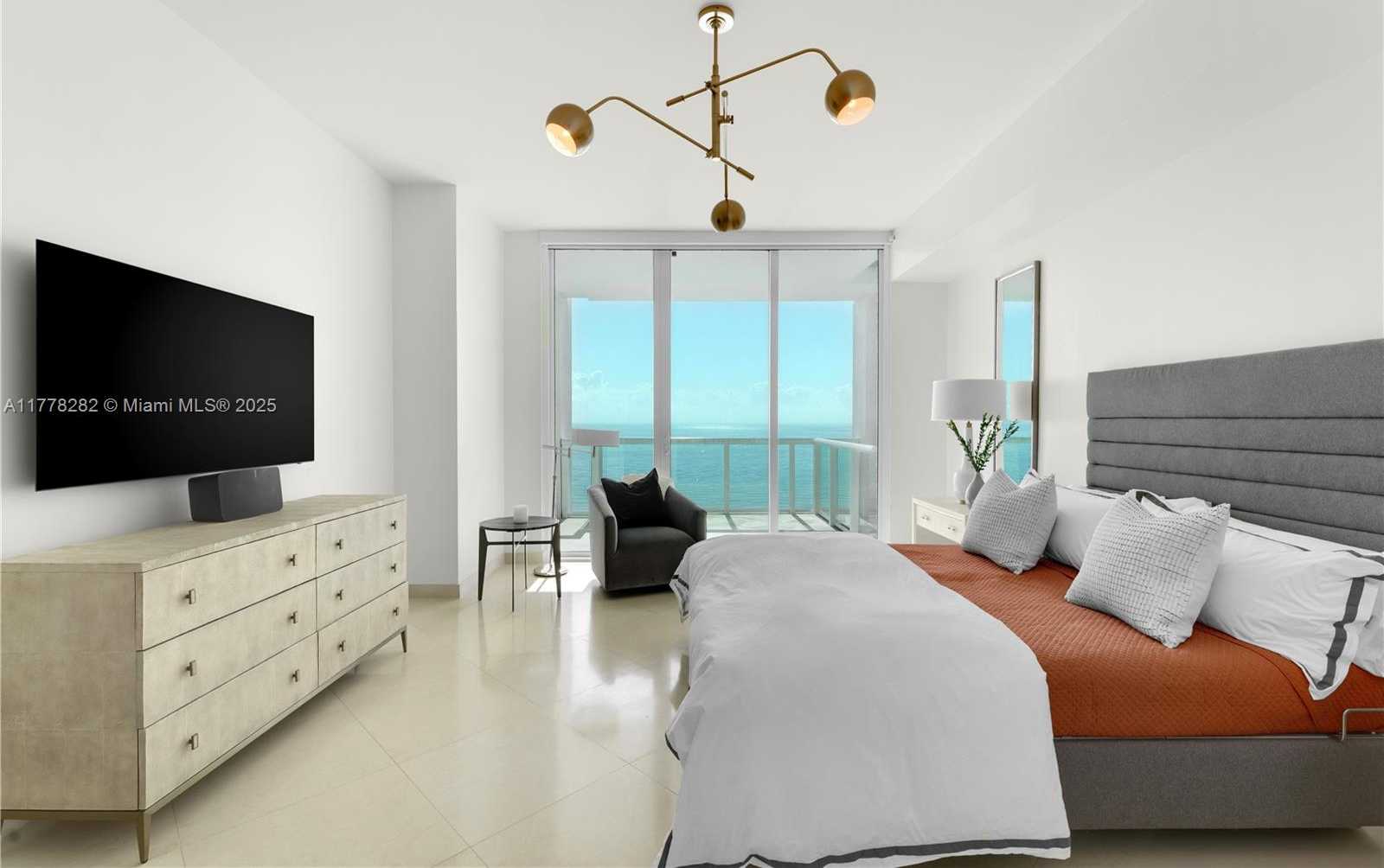 Small Image of 50 SOUTH POINTE DR #1601, Miami Beach Number 15