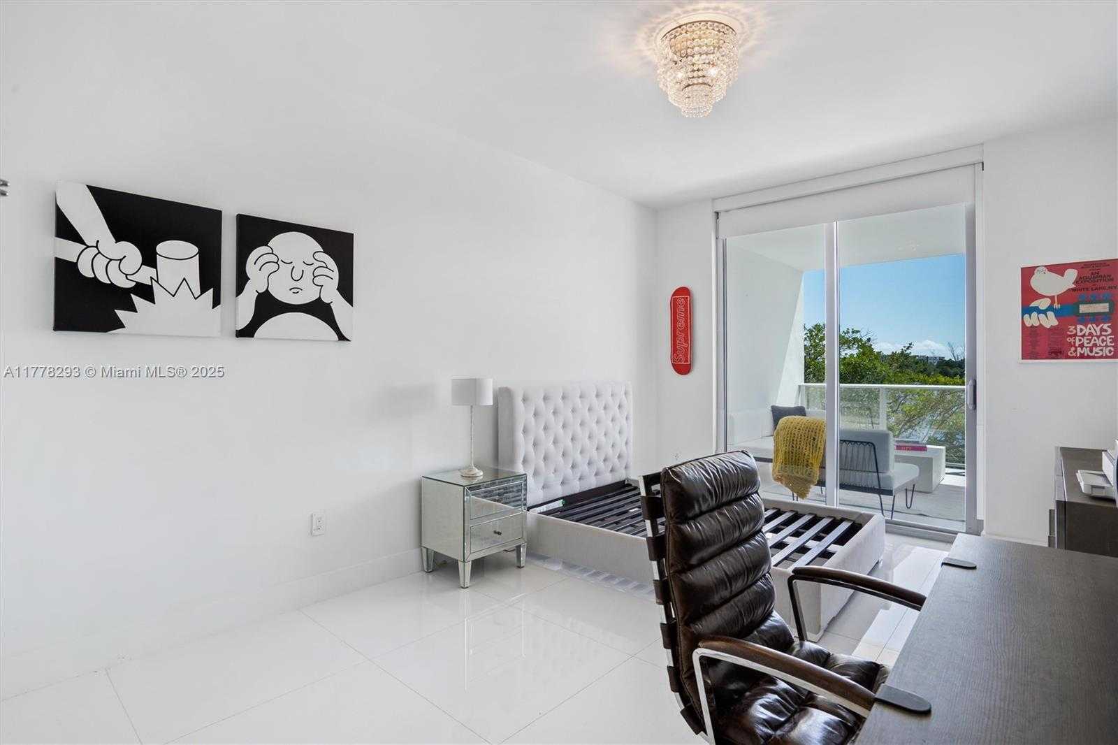 Small Image of 17111 BISCAYNE BLVD #204, North Miami Beach Number 9