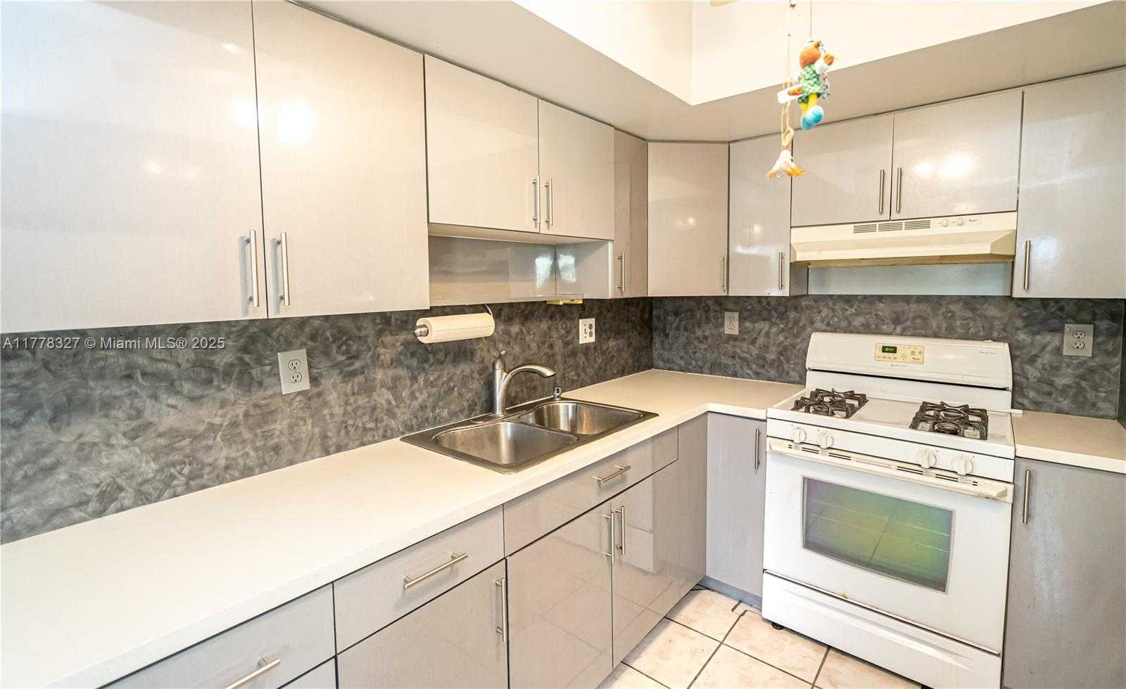 Small Image of 11467 SOUTH WEST 109TH RD #7D, Miami Number 14