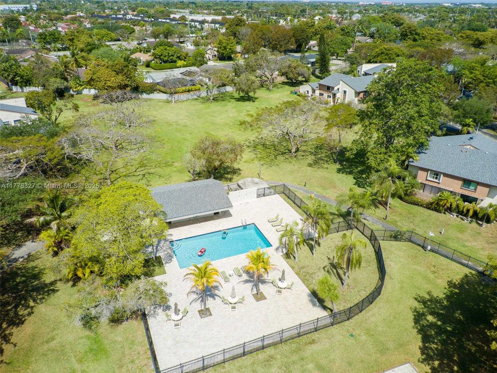 Small Image of 11467 SOUTH WEST 109TH RD #7D, Miami Number 36