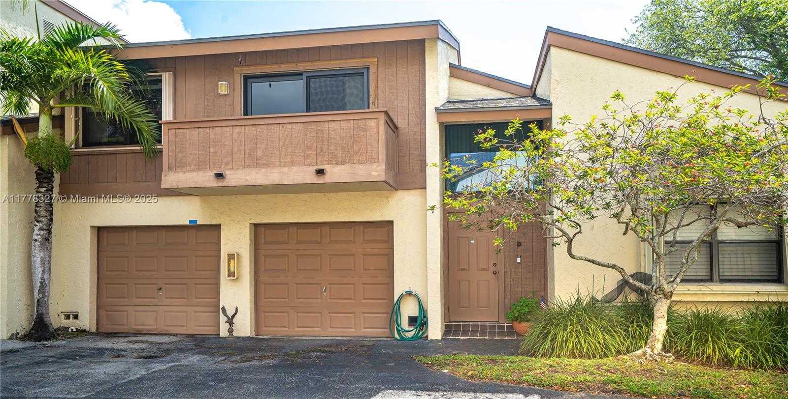 Small Image of 11467 SOUTH WEST 109TH RD #7D, Miami Number 4