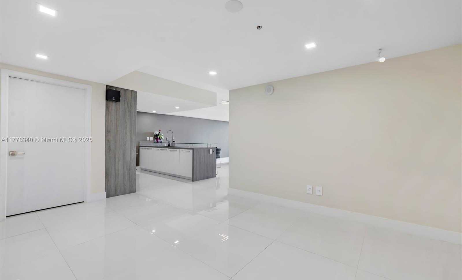 Small Image of 400 SUNNY ISLES BLVD #1603, Sunny Isles Beach Number 10
