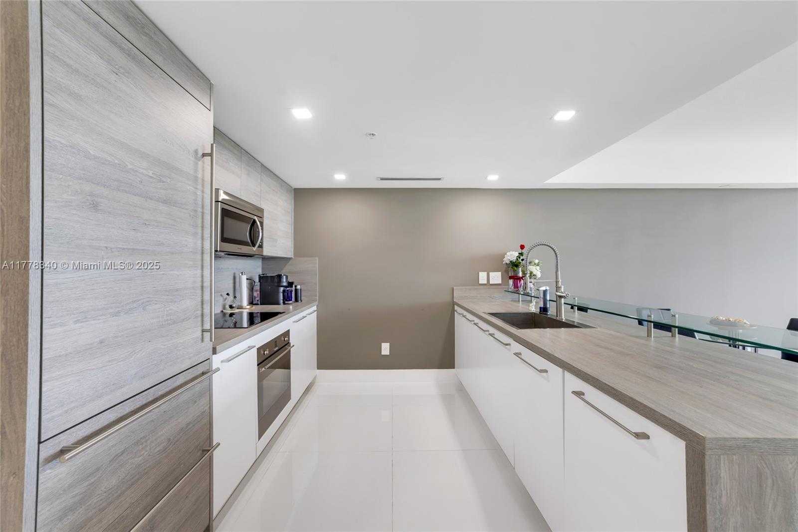 Small Image of 400 SUNNY ISLES BLVD #1603, Sunny Isles Beach Number 13