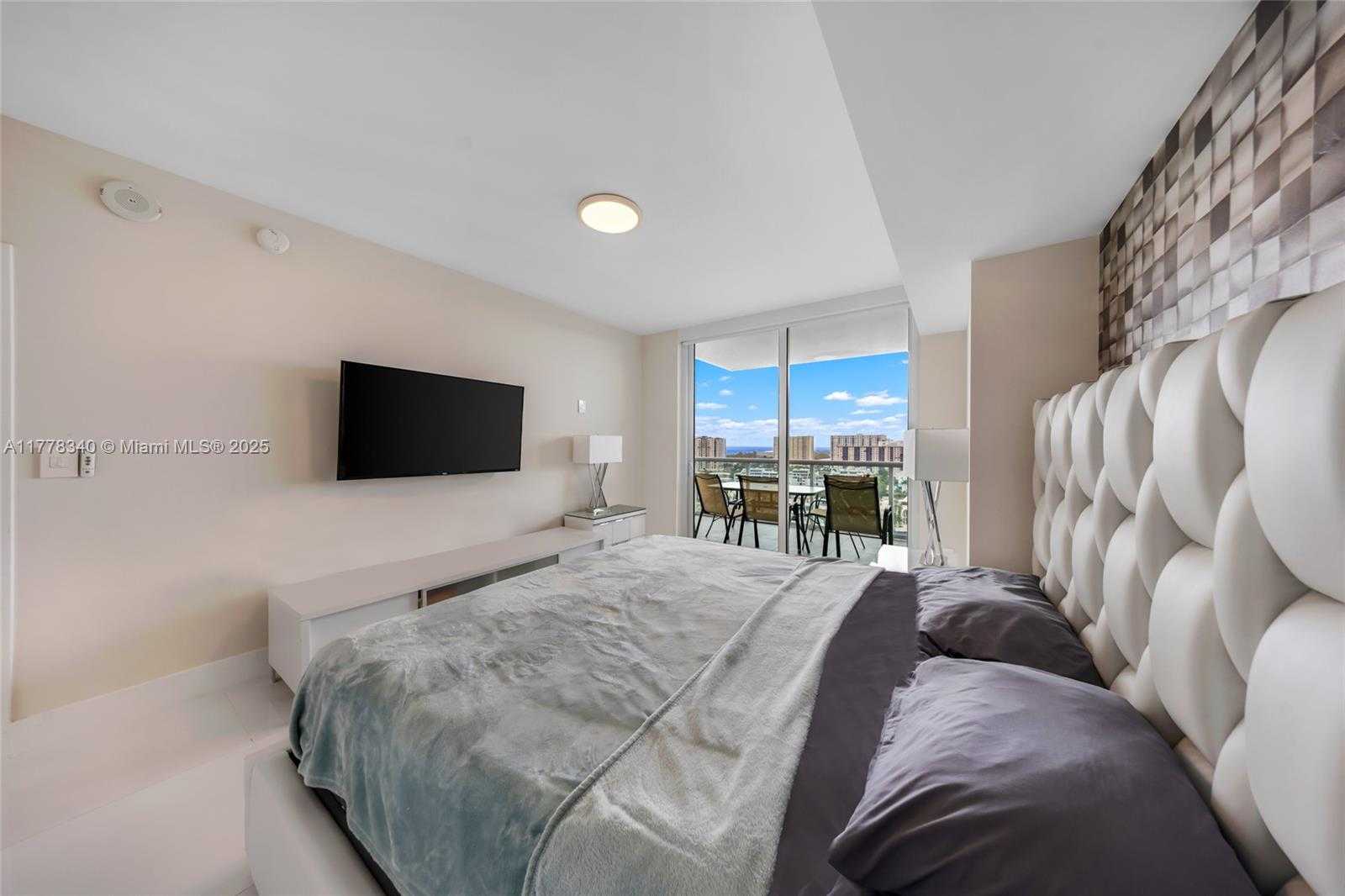 Small Image of 400 SUNNY ISLES BLVD #1603, Sunny Isles Beach Number 15