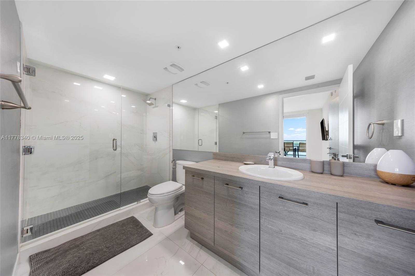 Small Image of 400 SUNNY ISLES BLVD #1603, Sunny Isles Beach Number 25