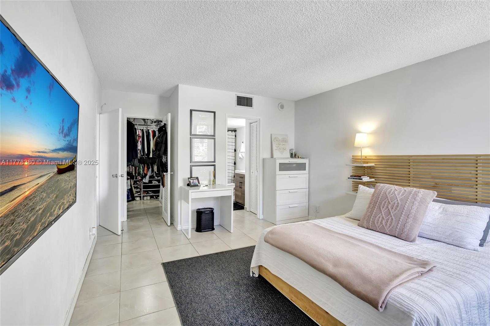 Small Image of 500 THREE ISLANDS BLVD #219, Hallandale Beach Number 19